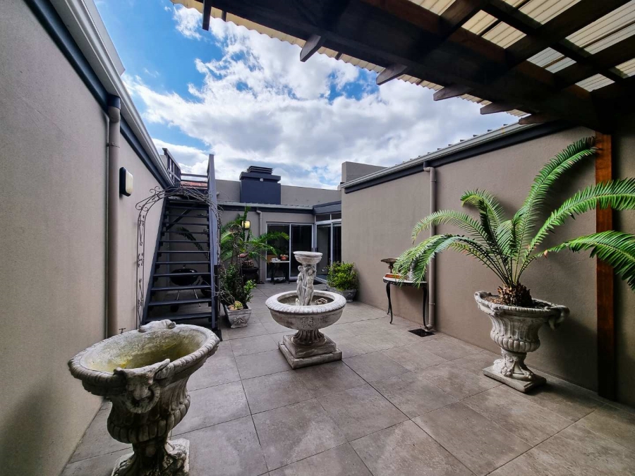 4 Bedroom Property for Sale in Vermont Western Cape